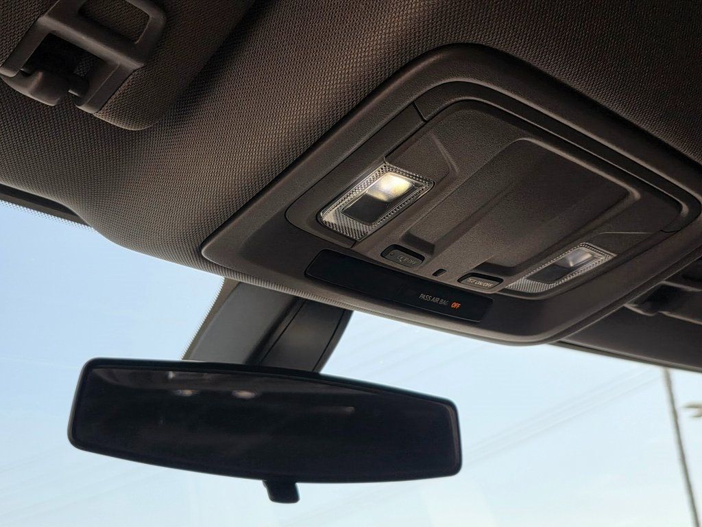 2019 Chevrolet Silverado 1500 2WD Double Cab 147" Custom - 22933708 - 33