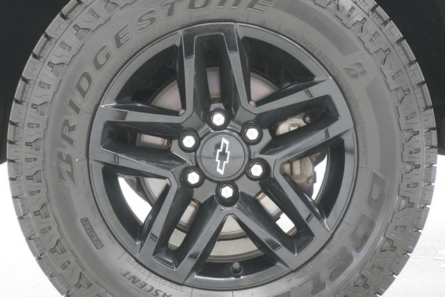 2019 Chevrolet Silverado 1500 4WD Crew Cab 147" Custom Trail Boss - 23006093 - 22