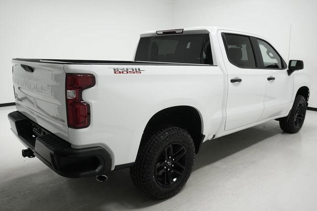 2019 Chevrolet Silverado 1500 4WD Crew Cab 147" Custom Trail Boss - 23006093 - 3
