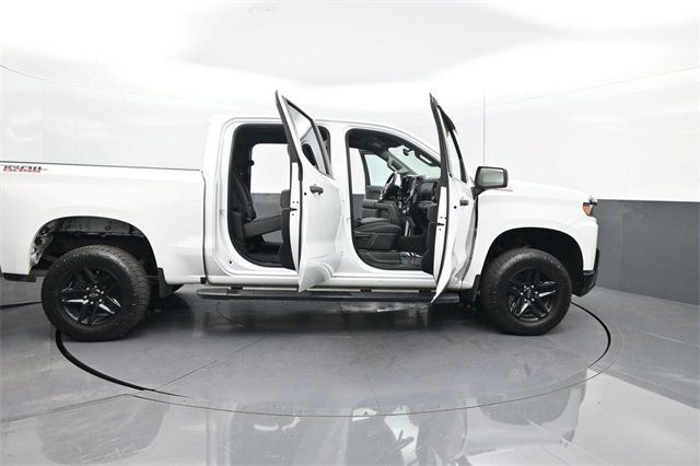 2019 Chevrolet Silverado 1500 4WD Crew Cab 147" Custom Trail Boss - 22900975 - 27