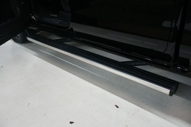 2019 Chevrolet Silverado 1500 4WD Crew Cab 147" High Country - 22914906 - 18