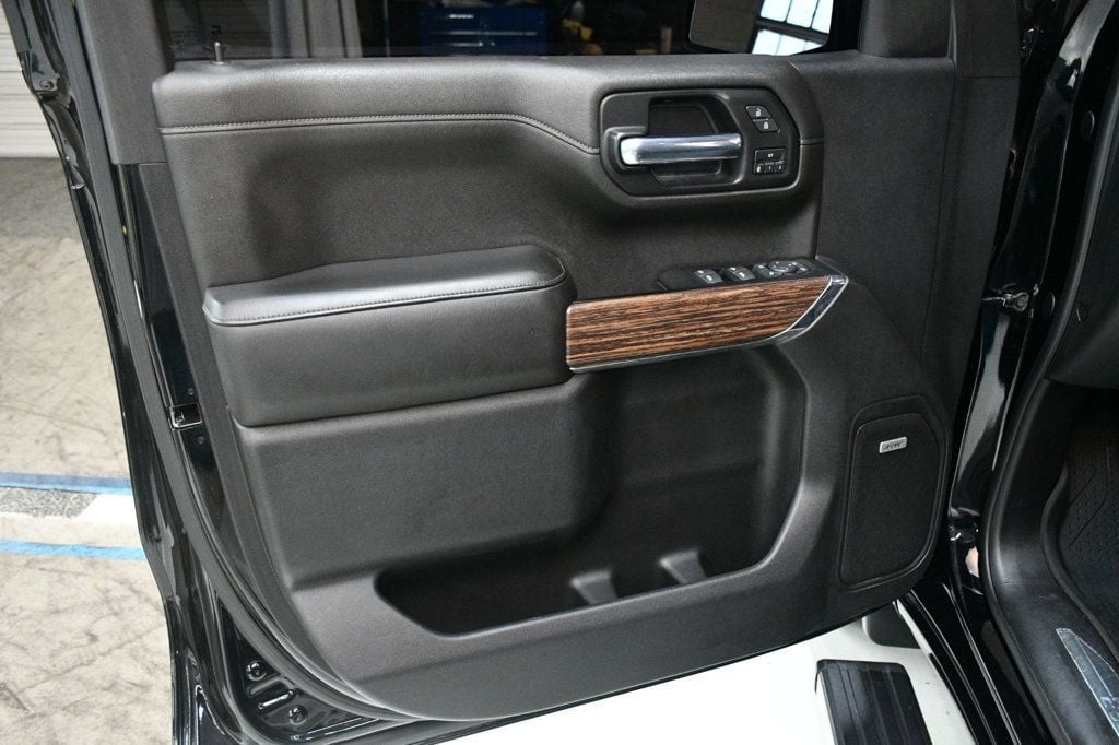 2019 Chevrolet Silverado 1500 High Country photo 24