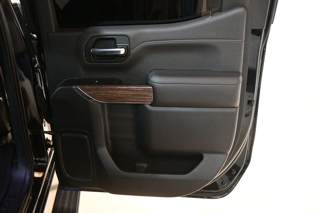 2019 Chevrolet Silverado 1500 High Country photo 26