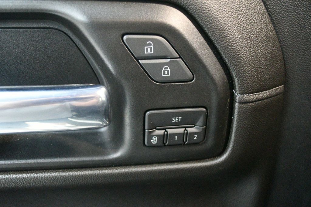 2019 Chevrolet Silverado 1500 4WD Crew Cab 147" High Country - 22914906 - 72