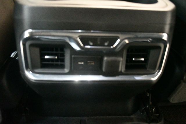 2019 Chevrolet Silverado 1500 4WD Crew Cab 147" High Country - 22914906 - 79