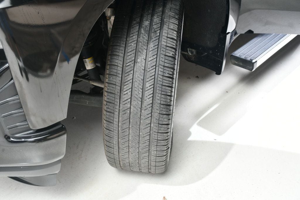 2019 Chevrolet Silverado 1500 4WD Crew Cab 147" High Country - 22914906 - 81