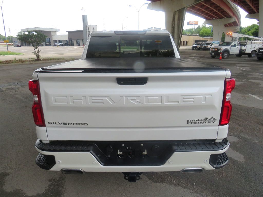 2019 Chevrolet Silverado 1500 High Country photo 4