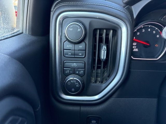 2019 Chevrolet Silverado 1500 4WD Crew Cab 147" LT - 22964251 - 17