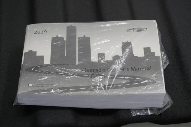 2019 Chevrolet Silverado 1500 4WD Crew Cab 147" LT Trail Boss - 23007453 - 23