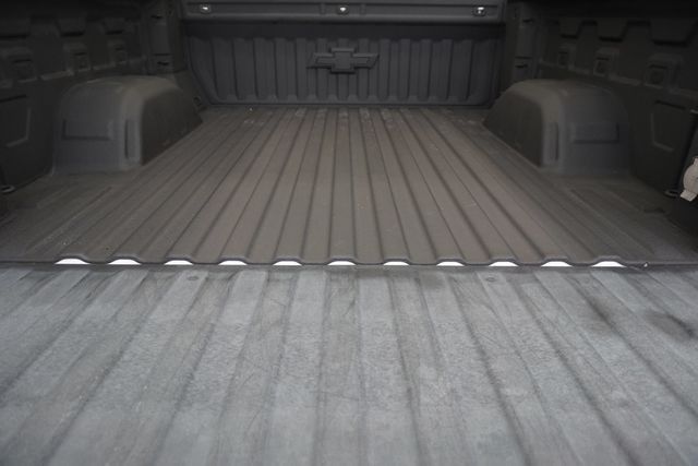 2019 Chevrolet Silverado 1500 4WD Crew Cab 147" LT Trail Boss - 23007453 - 24