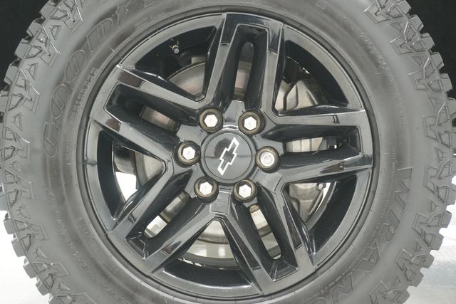2019 Chevrolet Silverado 1500 4WD Crew Cab 147" LT Trail Boss - 23007453 - 25