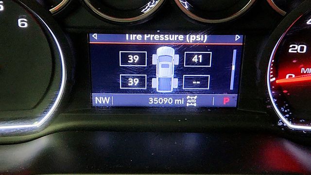 2019 Chevrolet Silverado 1500 4WD Crew Cab 147'' LT Trail Boss w/ Convenience Packages, Lifted - 22949141 - 14