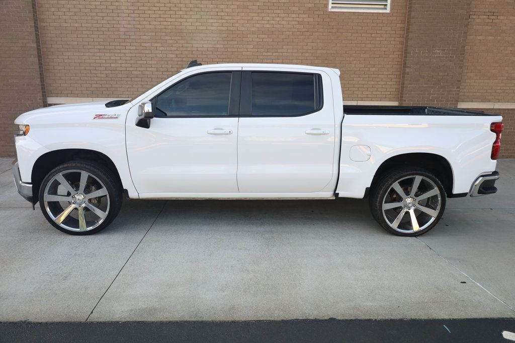 2019 Chevrolet Silverado 1500 LT Z71 photo 2