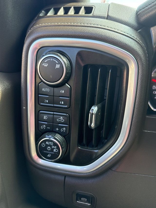 2019 Chevrolet Silverado 1500 4WD Crew Cab 147" LTZ - 22913157 - 29