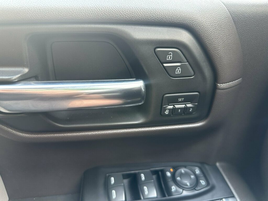 2019 Chevrolet Silverado 1500 4WD Crew Cab 147" LTZ - 23048760 - 11