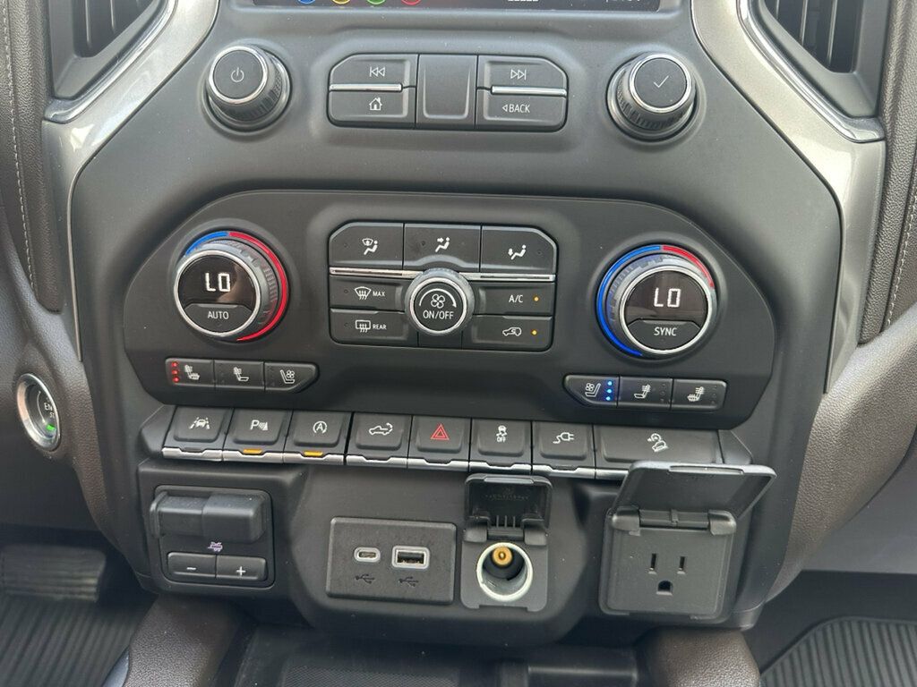 2019 Chevrolet Silverado 1500 4WD Crew Cab 147" LTZ - 23048760 - 13