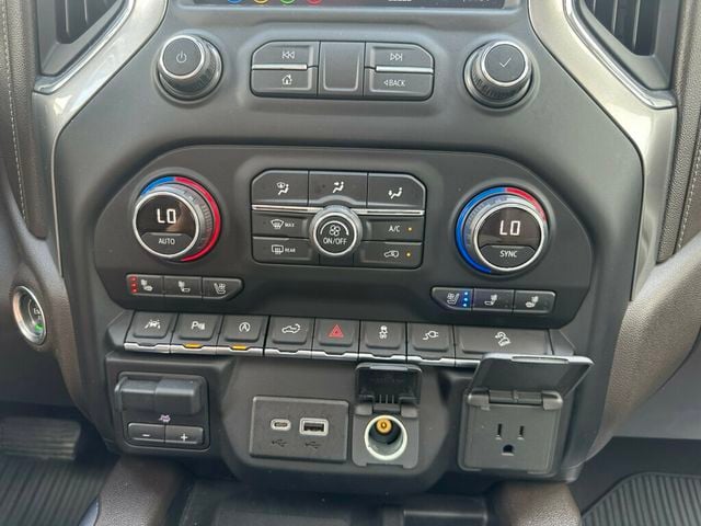 2019 Chevrolet Silverado 1500 4WD Crew Cab 147" LTZ - 23048760 - 13