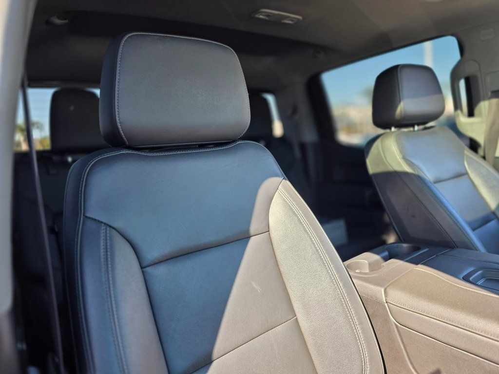 2019 Chevrolet Silverado 1500 4WD Crew Cab 147" RST - 22981153 - 9