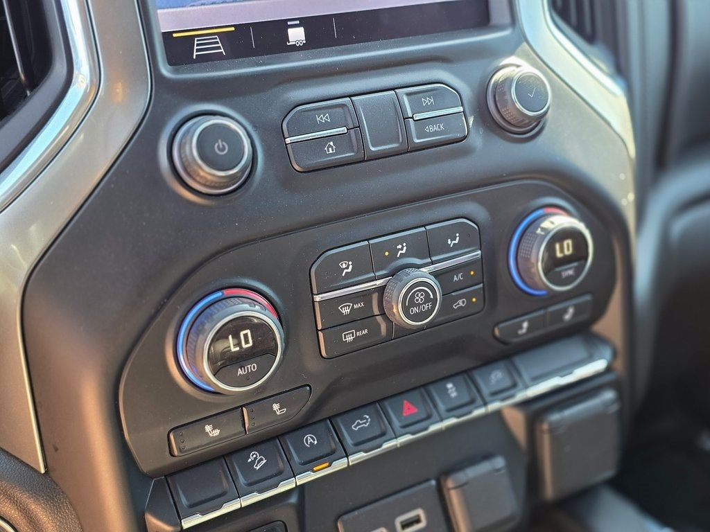 2019 Chevrolet Silverado 1500 4WD Crew Cab 147" RST - 22981153 - 31