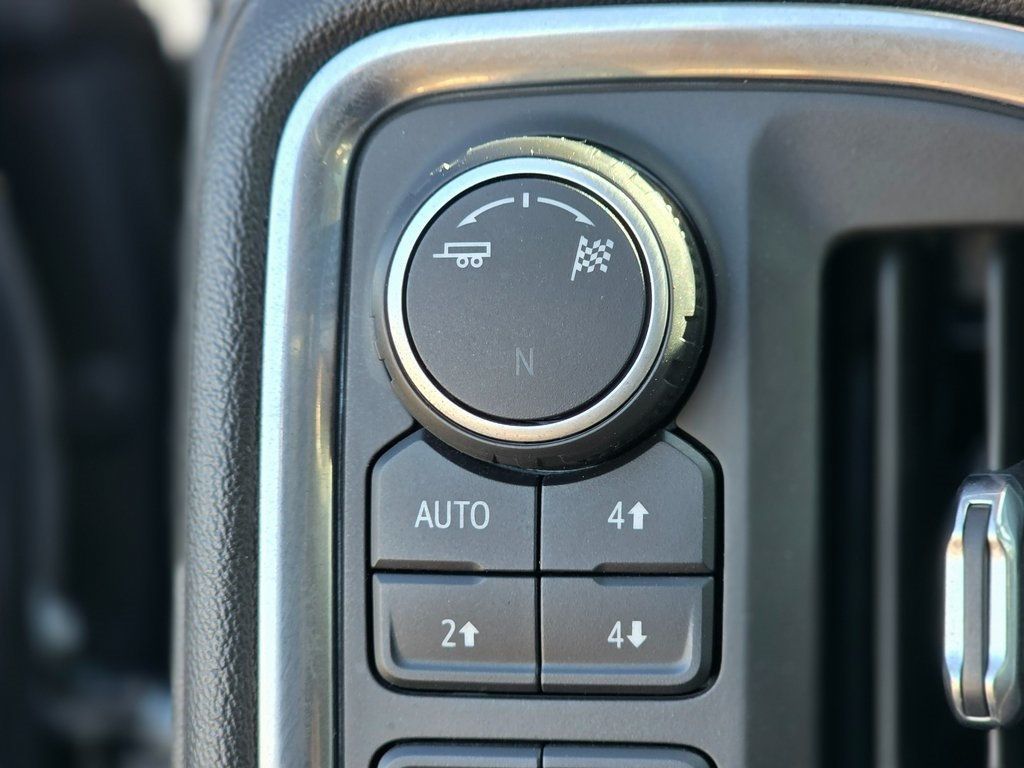 2019 Chevrolet Silverado 1500 4WD Crew Cab 147" RST - 22981153 - 38