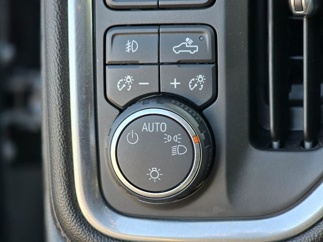 2019 Chevrolet Silverado 1500 4WD Crew Cab 147" RST - 22981153 - 39