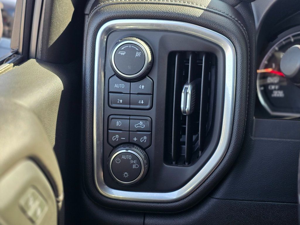 2019 Chevrolet Silverado 1500 4WD Crew Cab 147" RST - 22981153 - 42