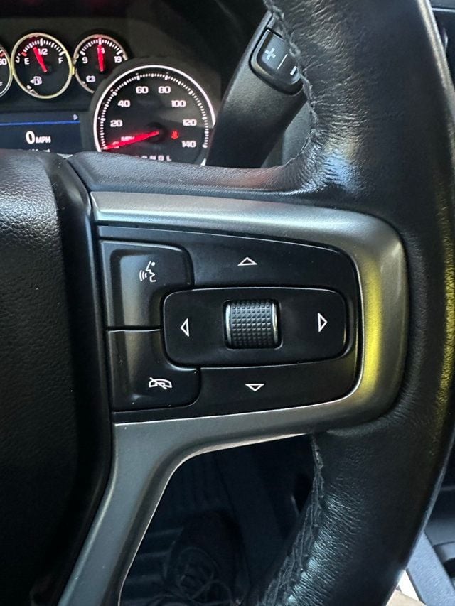 2019 Chevrolet Silverado 1500 4WD Crew Cab 147" RST - 22490642 - 26