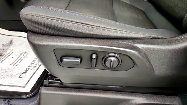 2019 Chevrolet Silverado 1500 4WD Crew Cab 147'' RST All Star Edition w/ Off Road Package - 22998951 - 10