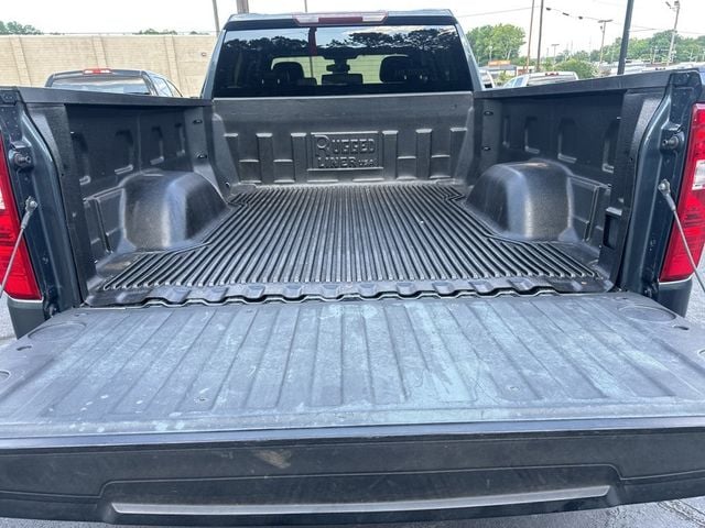 2019 Chevrolet Silverado 1500 4WD Crew Cab 157" LT - 22510904 - 16