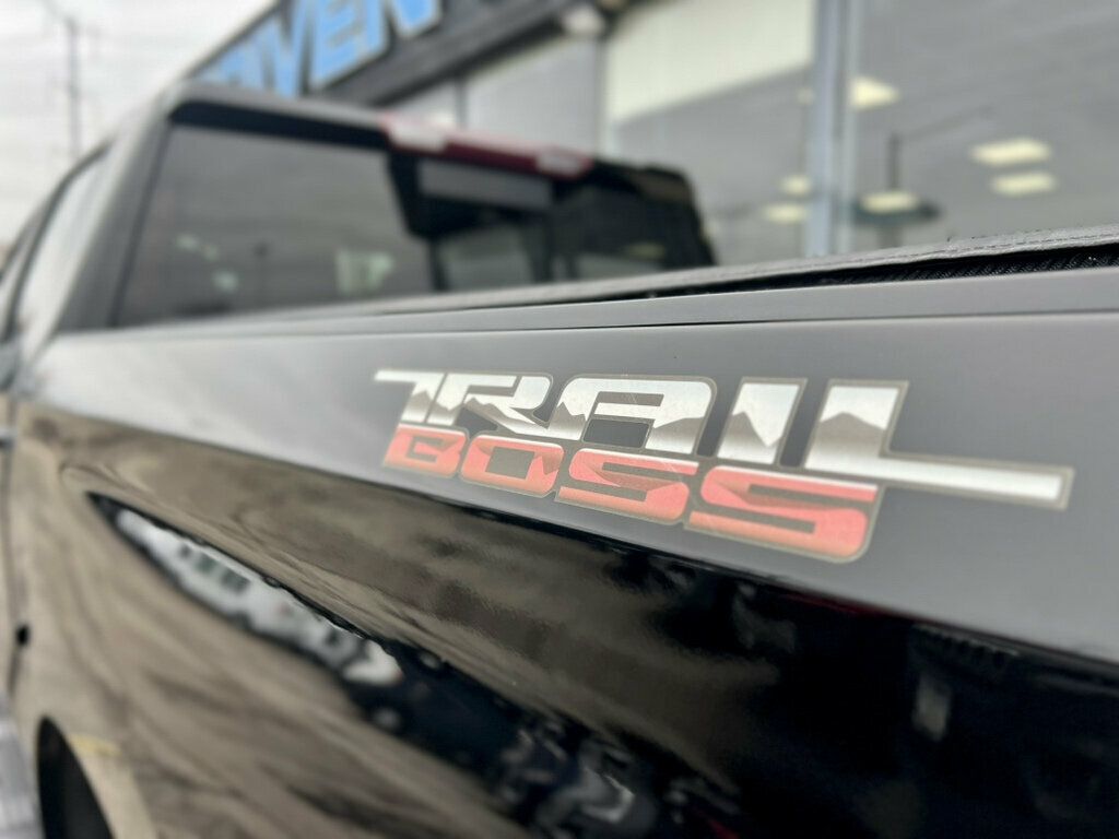 2019 Chevrolet Silverado 1500 4WD Crew Cab 157" RST - 23001127 - 9
