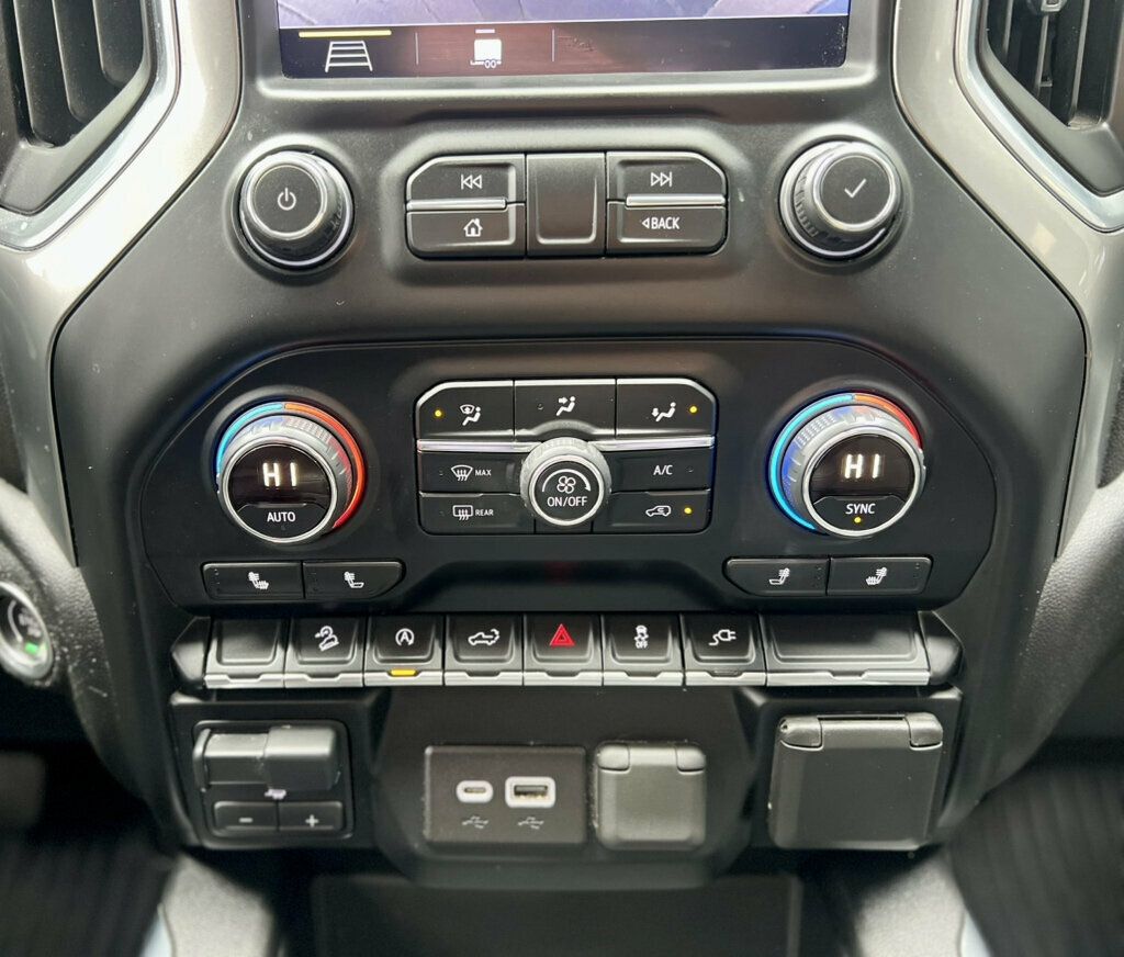 2019 Chevrolet Silverado 1500 4WD Crew Cab 157" RST - 23001127 - 28