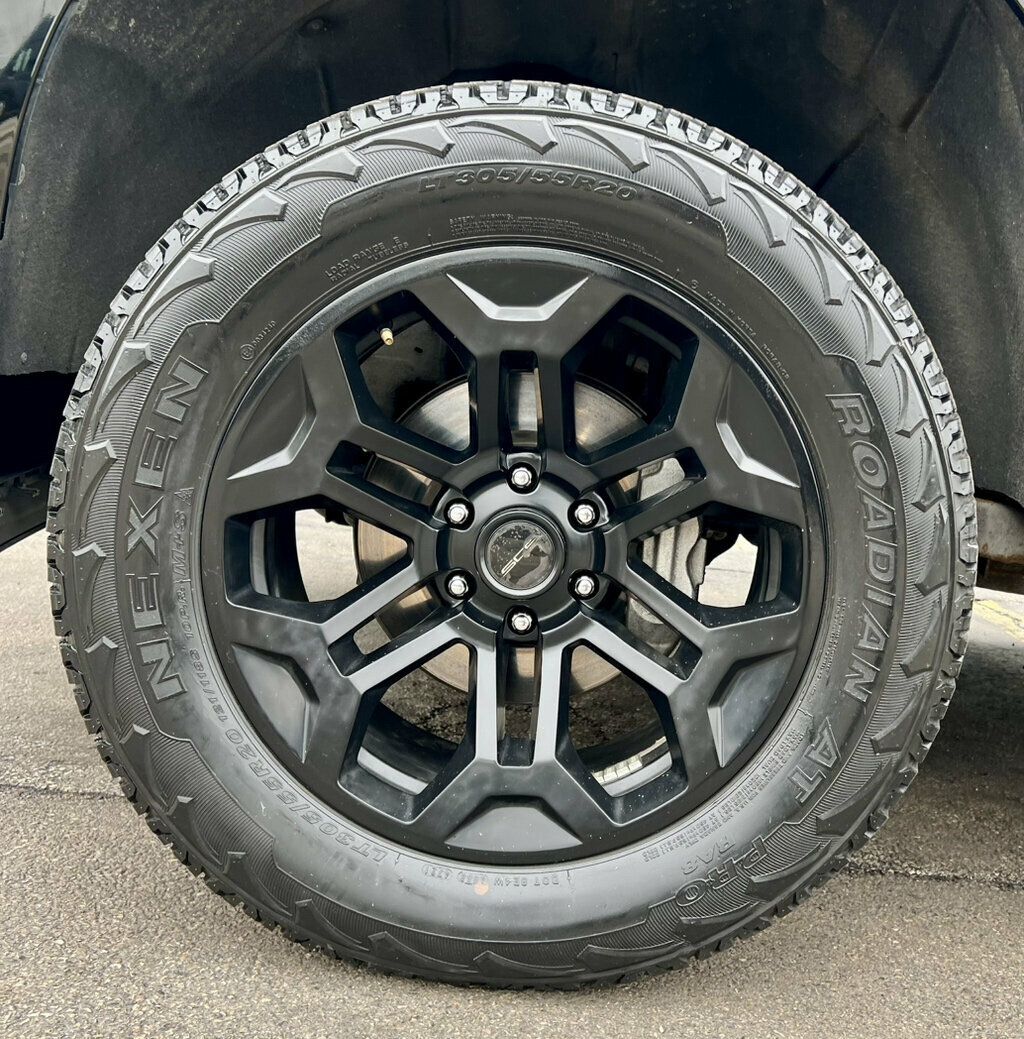 2019 Chevrolet Silverado 1500 4WD Crew Cab 157" RST - 23001127 - 31