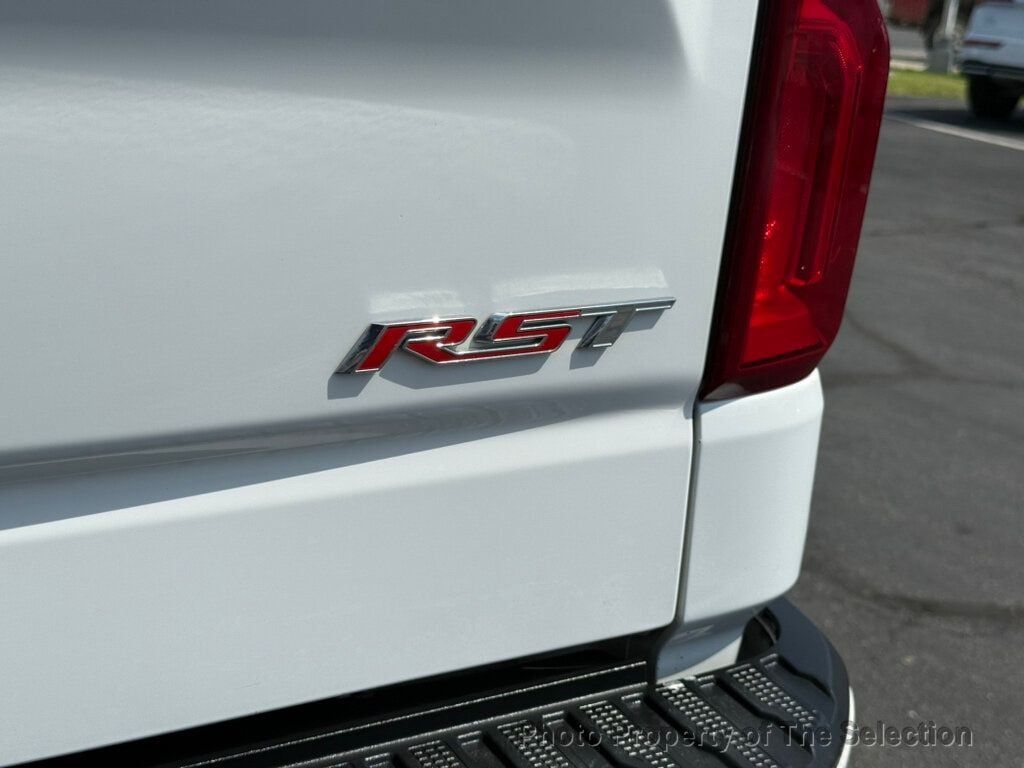 2019 Chevrolet Silverado 1500 RST photo 15