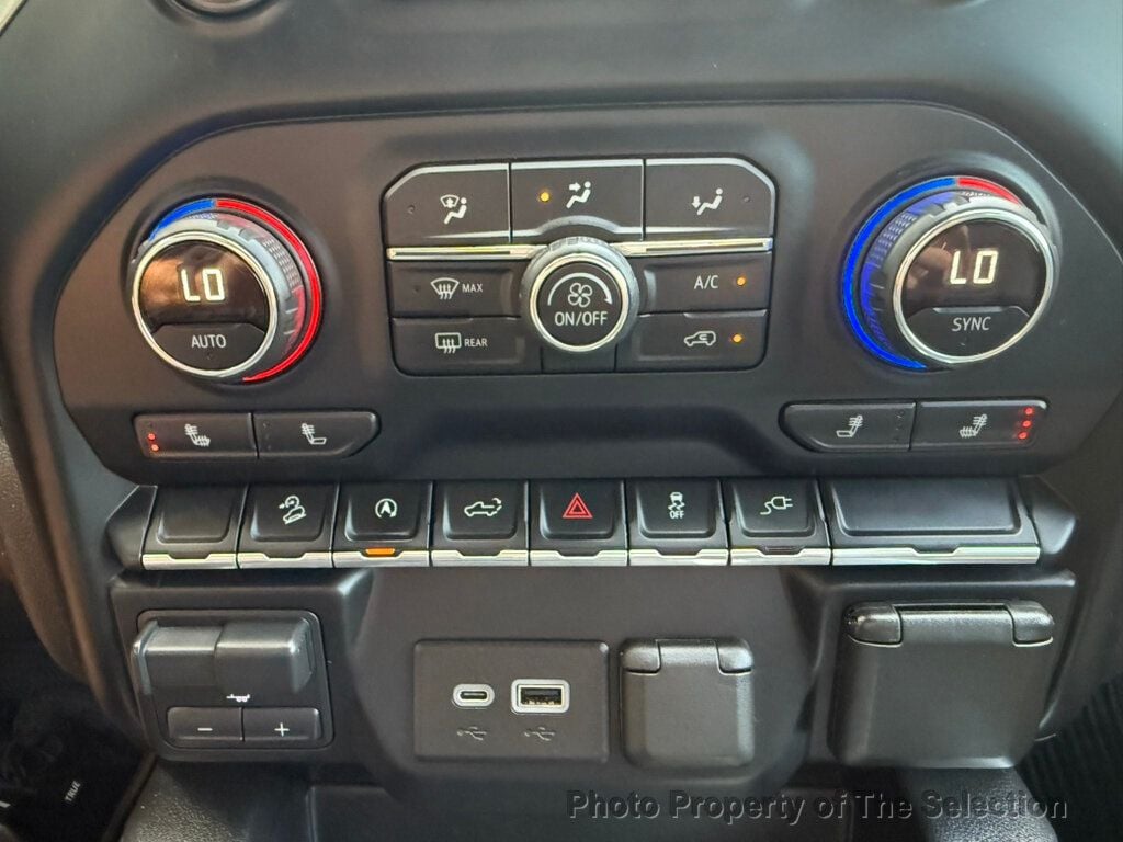 2019 Chevrolet Silverado 1500 RST photo 30