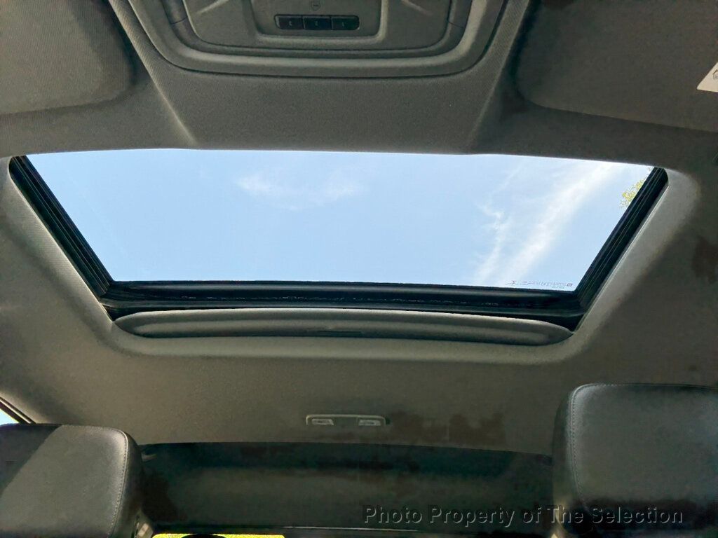 2019 Chevrolet Silverado 1500 RST photo 34