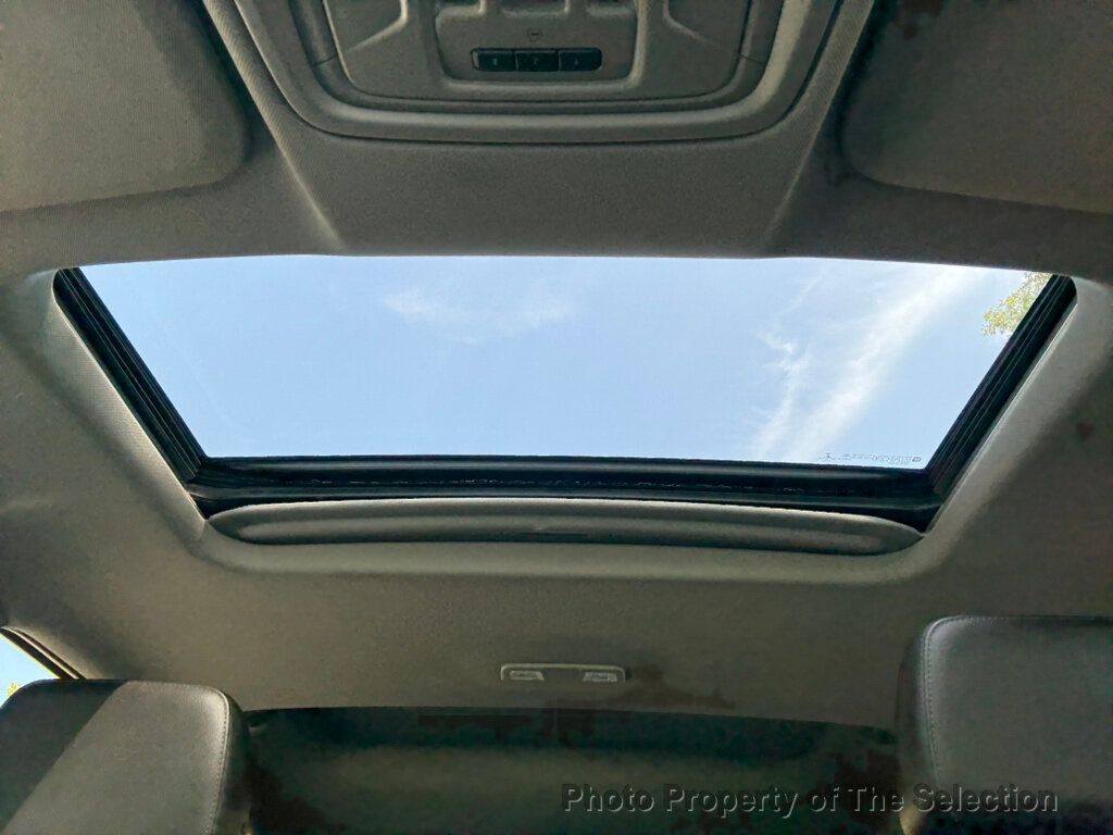 2019 Chevrolet Silverado 1500 RST photo 35