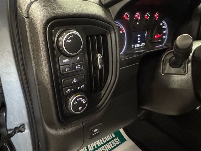 2019 Chevrolet Silverado 1500 4WD Double Cab 147" Custom - 23035843 - 14