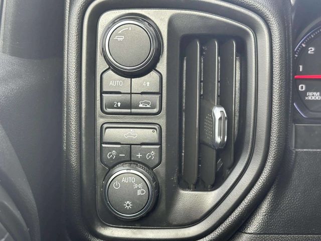 2019 Chevrolet Silverado 1500 4WD Double Cab 147" Custom - 23032553 - 29