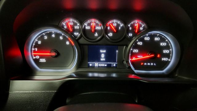 2019 Chevrolet Silverado 1500 4WD Double Cab 147'' Custom Trail Boss w/ 5.7L V8 & Convenience - 22943296 - 13