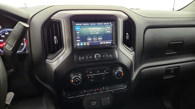 2019 Chevrolet Silverado 1500 4WD Double Cab 147'' Custom Trail Boss w/ 5.7L V8 & Convenience - 22943296 - 16