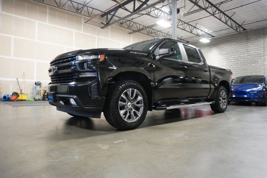 2019 Chevrolet Silverado 1500 RST photo 2