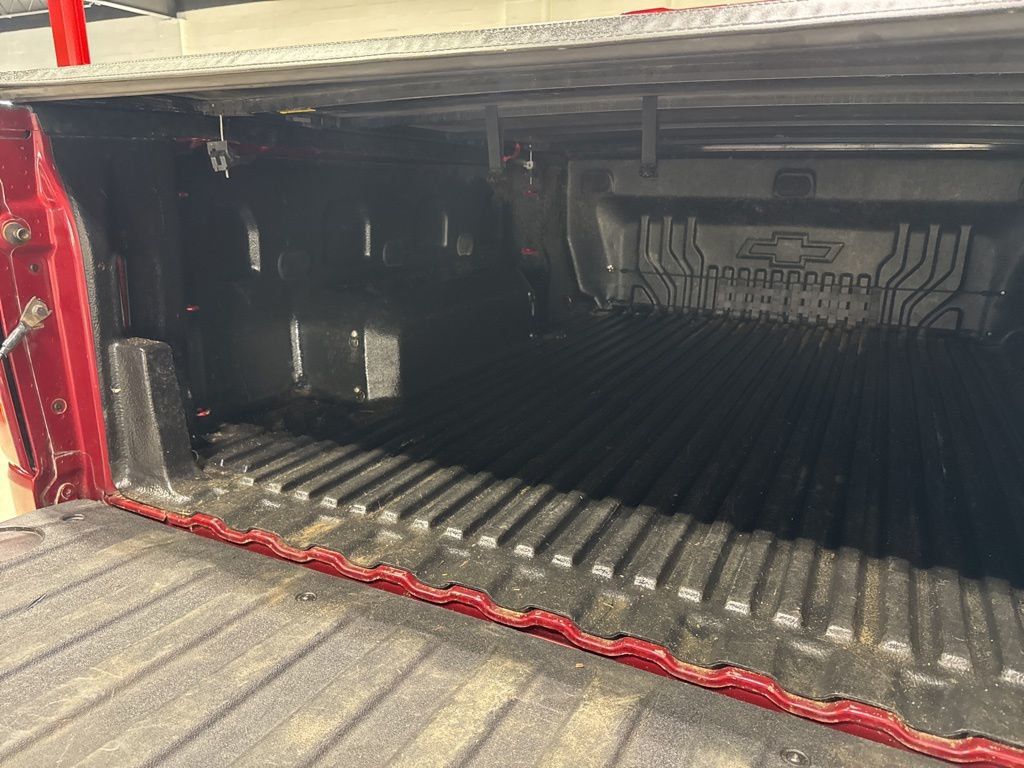 2019 Chevrolet Silverado 1500 4WD Double Cab 147" RST - 23010831 - 32