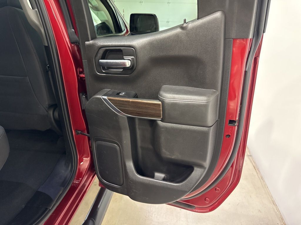 2019 Chevrolet Silverado 1500 4WD Double Cab 147" RST - 23010831 - 37