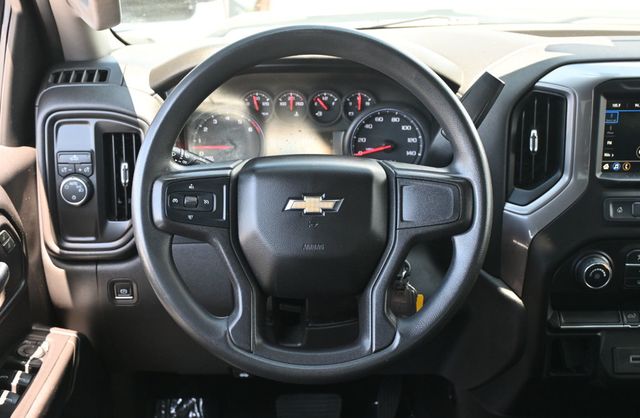 2019 Chevrolet Silverado 1500 Crew Cab Custom - 23040295 - 9