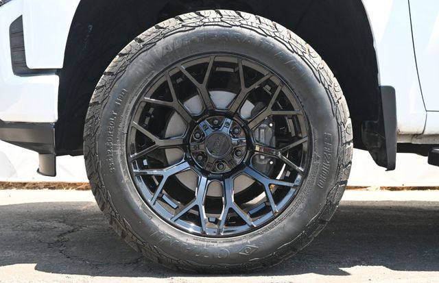 2019 Chevrolet Silverado 1500 Crew Cab Custom - 23040295 - 6
