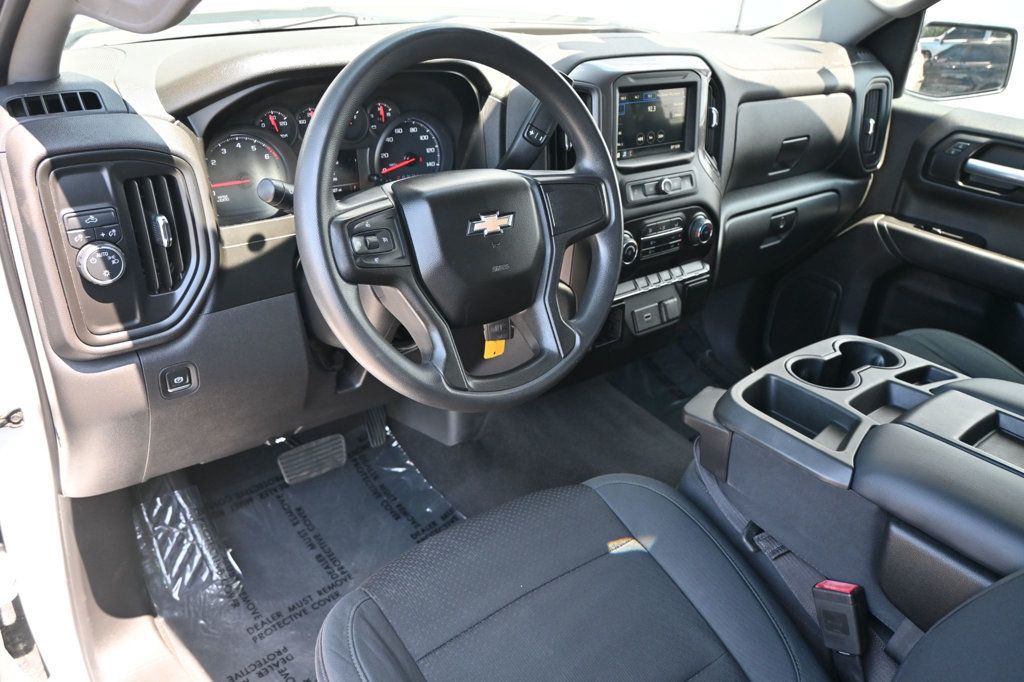 Chevrolet Silverado photo 8