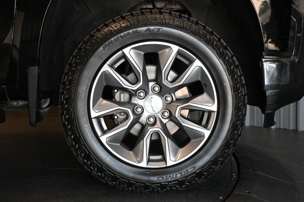 Chevrolet Silverado photo 6
