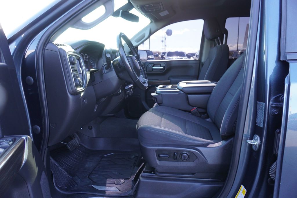 2019 Chevrolet Silverado 1500 LT - 22969960 - 21