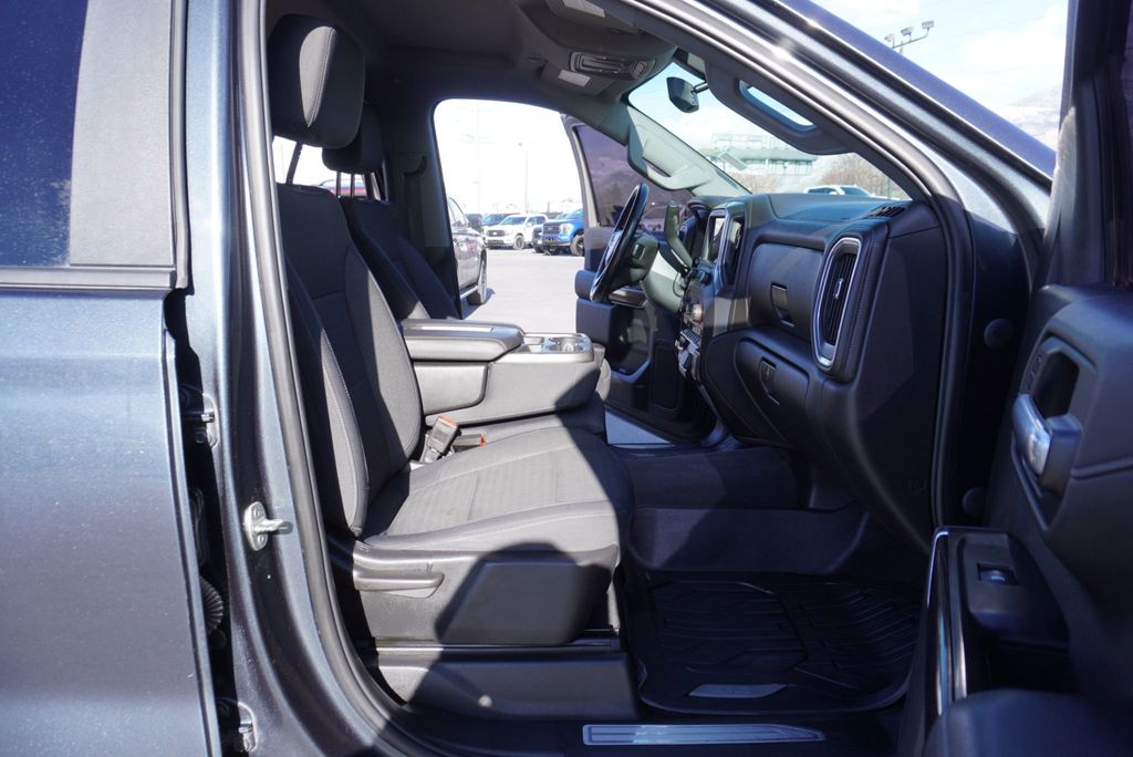 2019 Chevrolet Silverado 1500 LT - 22969960 - 24