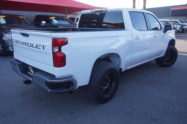 2019 Chevrolet Silverado 1500 LT, 4X4, 4 CYLINDER ENGINE, PREMIUM WHEELS, ALL TERRAIN TIRES - 23020574 - 5